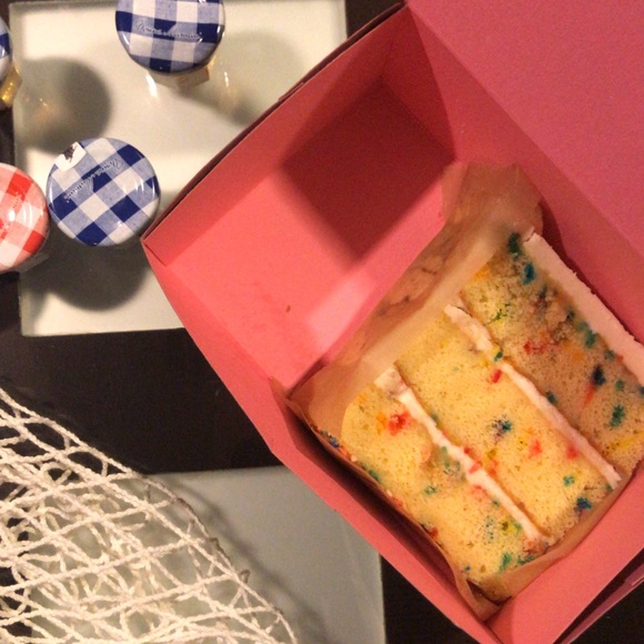 Meet your Posher, Deborah - Picture 1 of 1